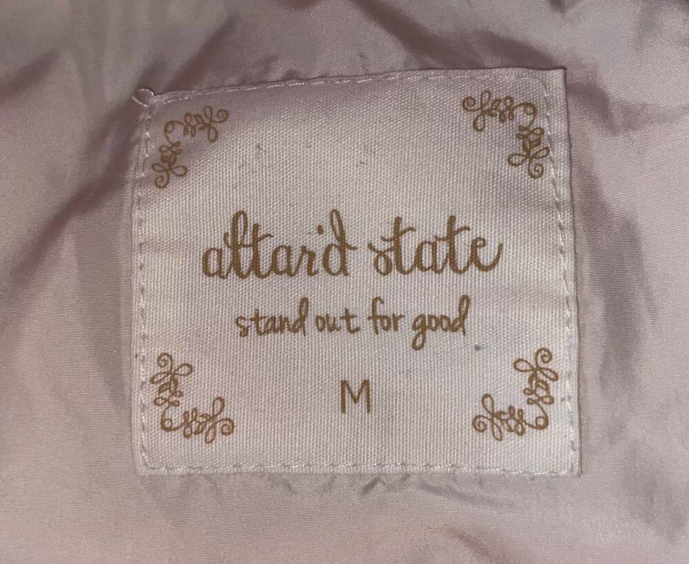 Alter’d State Cream Cropped Puffer Jacket Neutral Cozy Clean Girl M - Picture 7 of 9